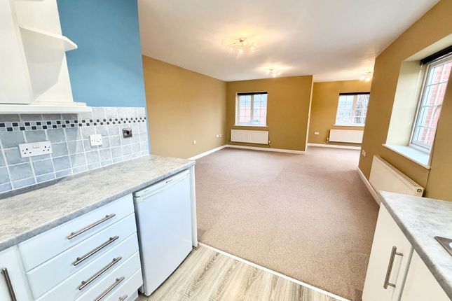 15, Madison Avenue, Brierley Hill photo 3