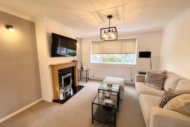 18, Moorway, Poulton-Le-Fylde photo 2