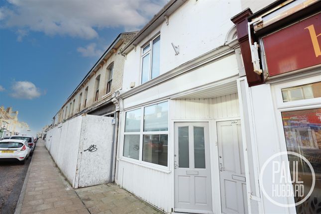 Retail premises to let in London Road South, Lowestoft, Suffolk