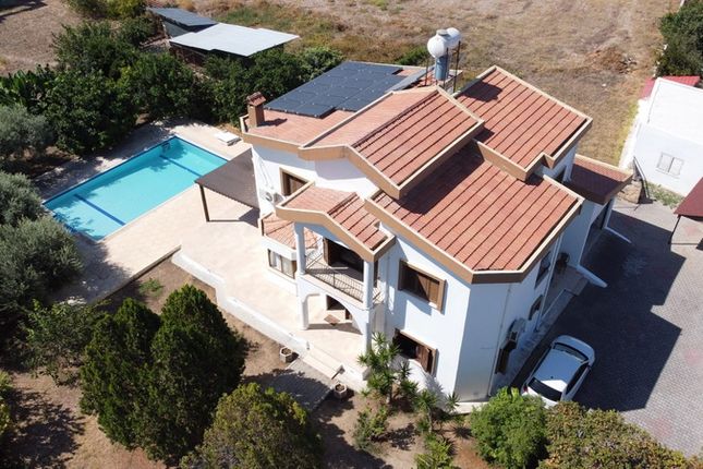Thumbnail Villa for sale in Karsiyaka, Cyprus