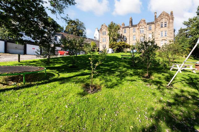 Thumbnail Flat for sale in Castle Court, Stirling