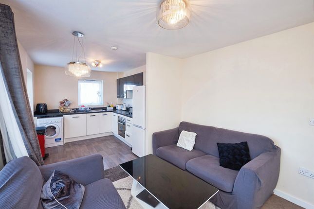 Flat for sale in Alma Way, Birmingham