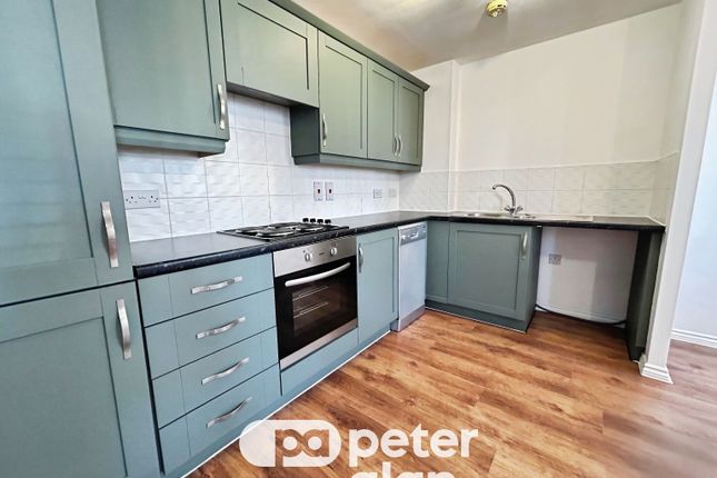 438, CARDIFF photo 4