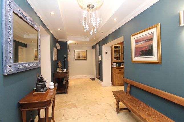 Flat for sale in Queens Gardens, Broadstairs