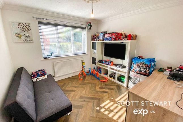 5, Redshank Close, Peterborough photo 4