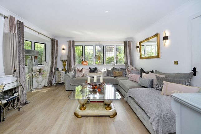 Bluebell Cottage, 3 The Arbour, Godalming photo 4