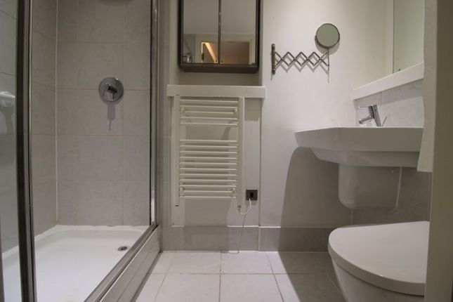 100 Cedar Court, Longfield Centre, Manchester photo 4