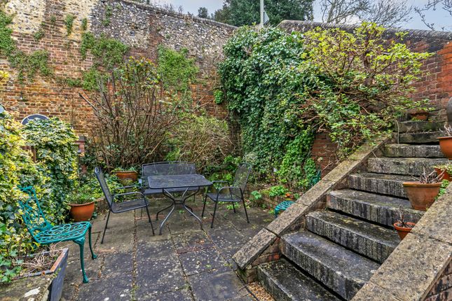 Town house for sale in St. Johns Street, Winchester