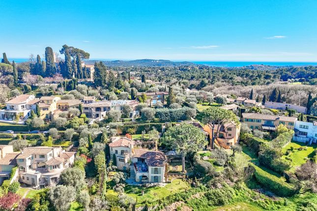 Villa for sale in Castellaras, Mougins, Valbonne, Grasse Area, French Riviera