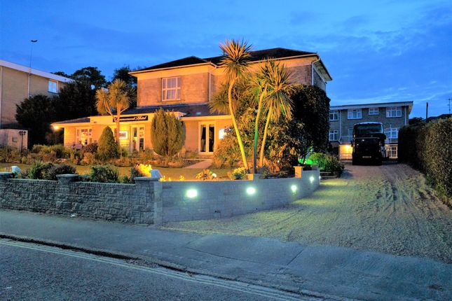 Thumbnail Hotel/guest house for sale in Queens Road, Shanklin