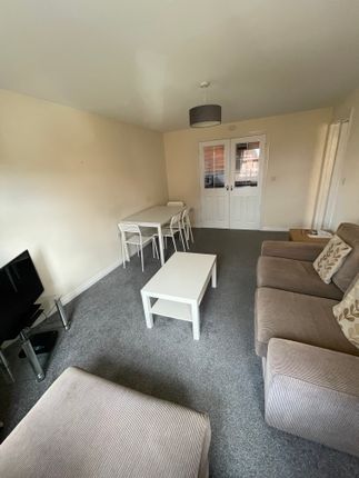 Flat to rent in Lingwood Court, Stockton-On-Tees