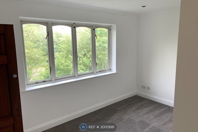 Willowdene, Watton At Stone photo 5