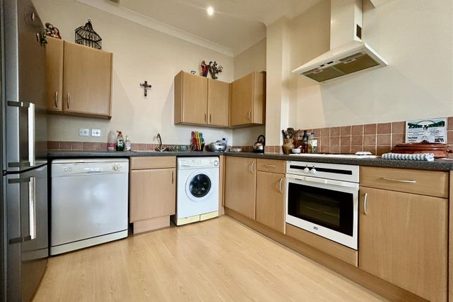 Flat 4, 17, Ethelbert Road, Margate photo 4