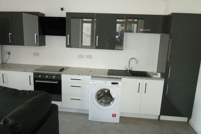18 Artisan View, Sheffield photo 3