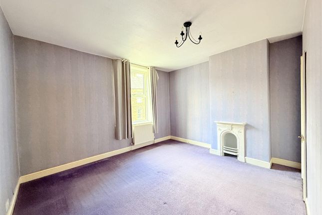 61, Lorne Street, Mossley photo 4