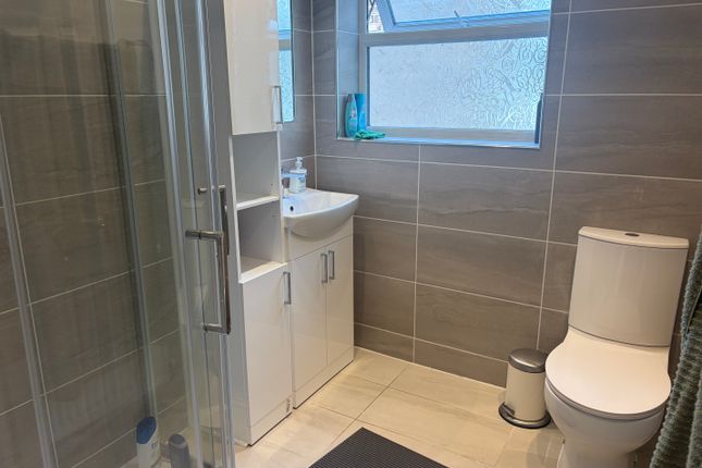 54, Warrington photo 5