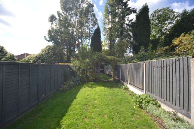 32 Grange Road, Ibstock photo 4