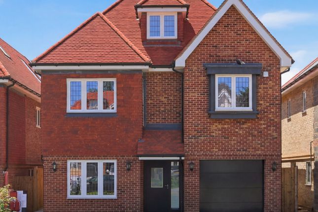 4-bed house on Plot 8 The Hayward,, Kings Green, Upminster, £1,999,999