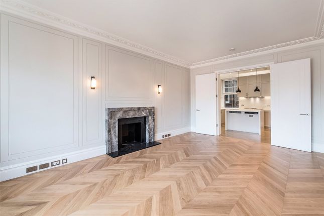 114, Oakwood Court, London photo 4