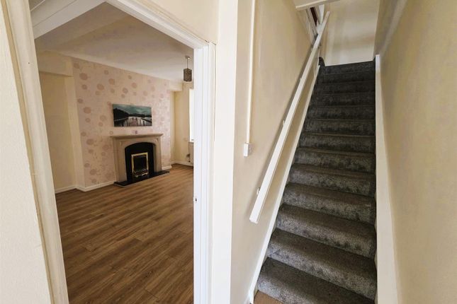 2, Llandafen Road, Llanelli photo 4