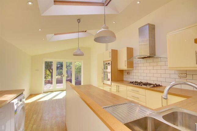 22, London Road, St. Ives photo 4