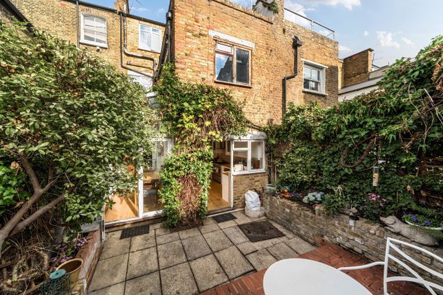 23, Tournay Road, London photo 4