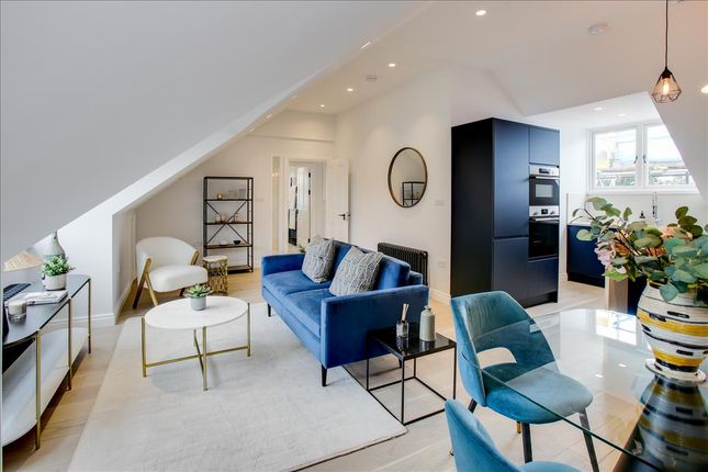 Flat for sale in Corfton Road, Ealing