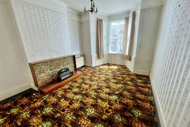 43, Edith Avenue, Plymouth photo 2