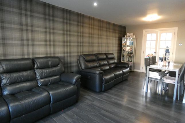 19, Sunnybrae, Aberdeen photo 3