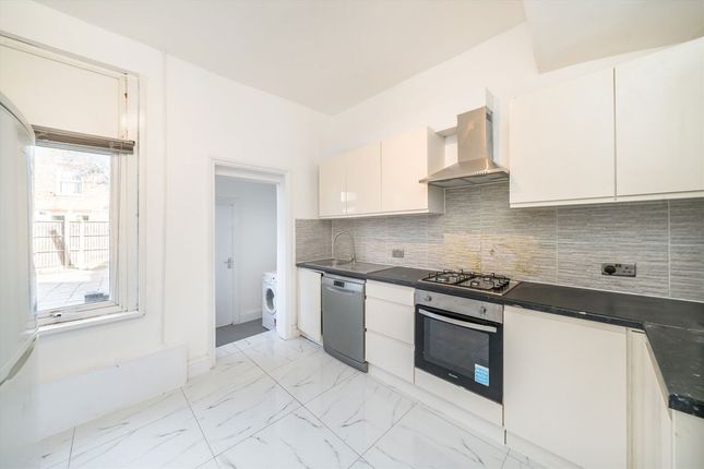 4, Renmuir Street, London photo 3