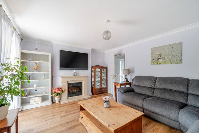 8, Moorlands Road, Verwood photo 2