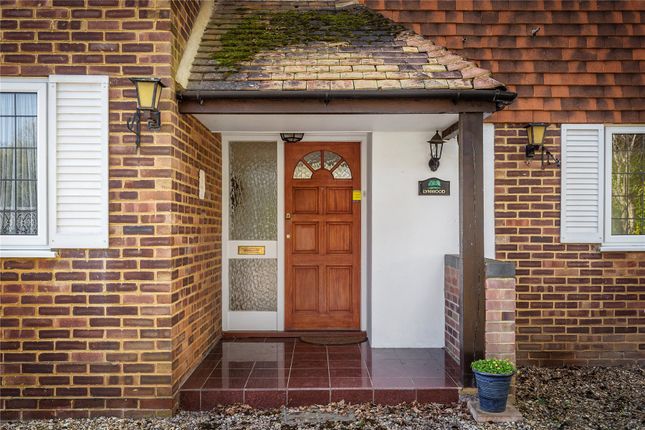 Lynwood,, Court Green Heights, Woking photo 2