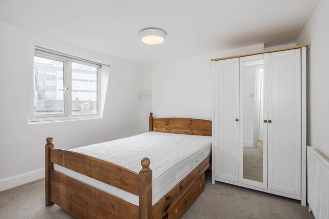 Flat 5, City Road, London photo 4