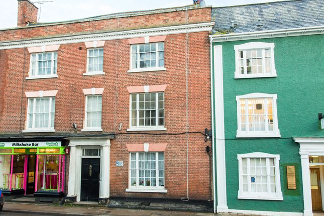 Thumbnail Flat to rent in High Street, Crediton