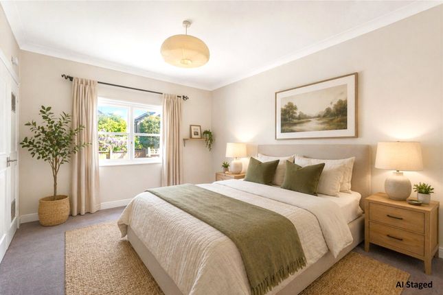 Flat 4 Harriet House, 27-29, Wingfield Road, London photo 3