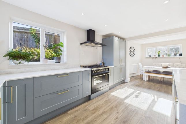 12a High Street, Towcester photo 3