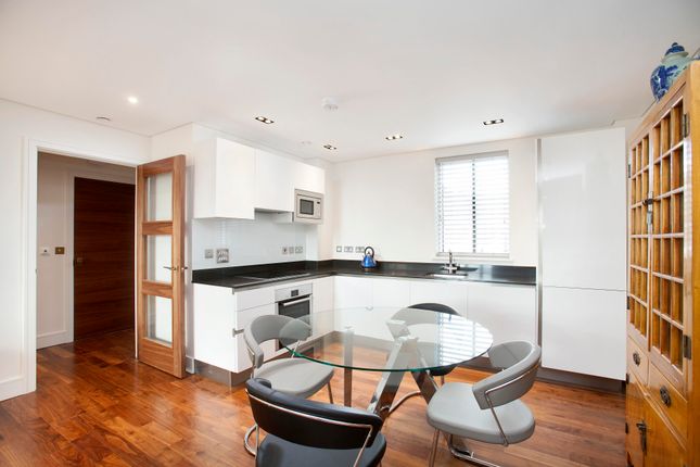 Flat to rent in Times Court, Retreat Road, Richmond