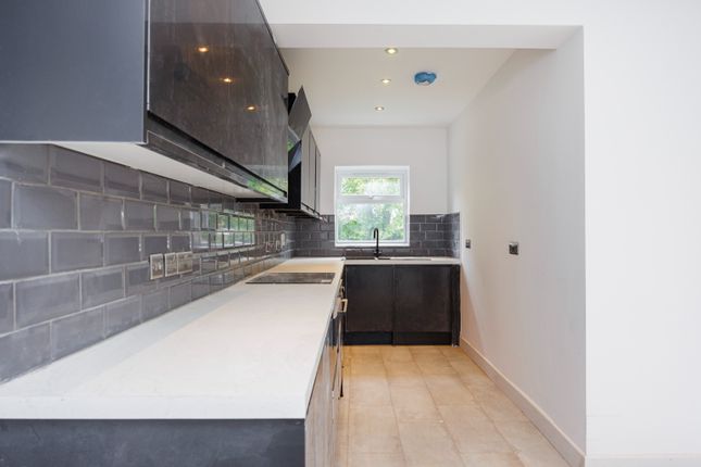 48, Winlaton Road, Bromley photo 2