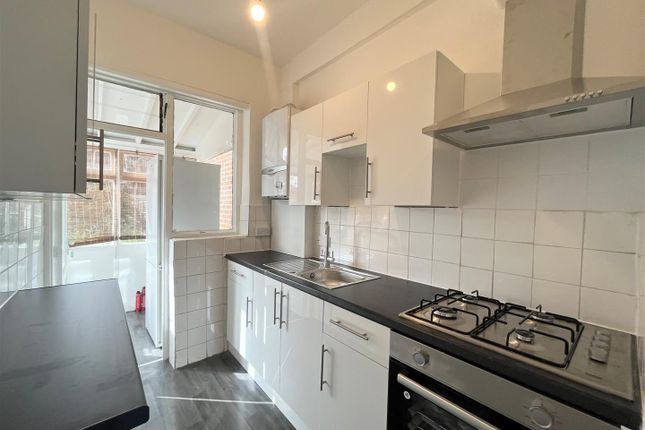 Kitchen.Jpg