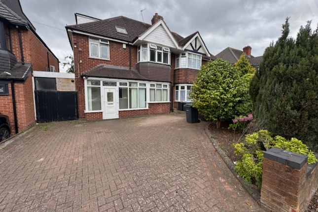 62 Sandhurst Avenue - Frontage