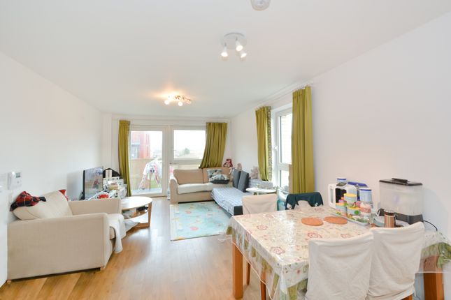 Flat to rent in Nyland Court, Greenland Place