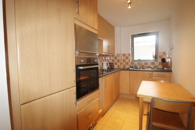 Flat for sale in Mount Stuart Square, Cardiff