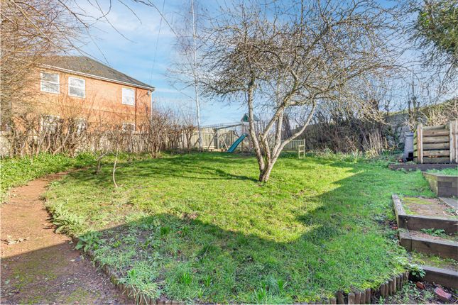 44, Rainbow Hill, Worcester photo 3