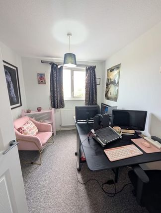 10 Linden Close, Fishponds, Bristol photo 4