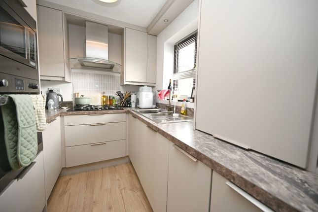 17, Bowden Grove, Barnsley photo 2