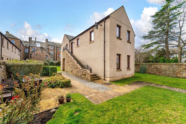Flat for sale in Lochside Mews, Linlithgow