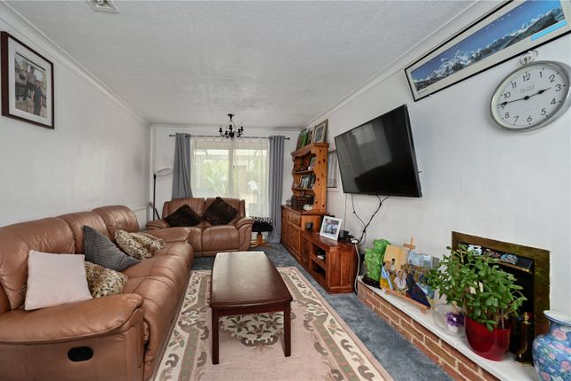 32, Clayton Road, Hampshire photo 2