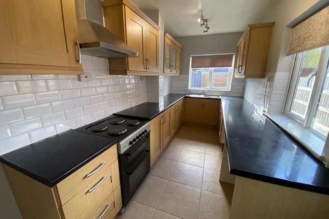 6, Mawddwy Avenue, Wrexham photo 4