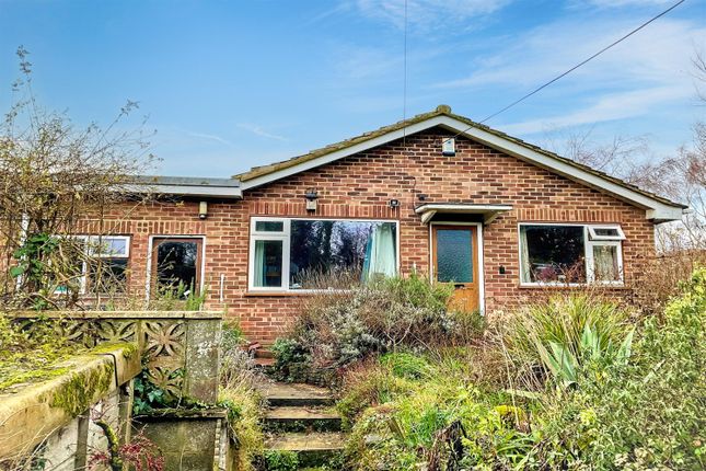 3-bed house on Mandoro, Northbourne, Deal, £340,000