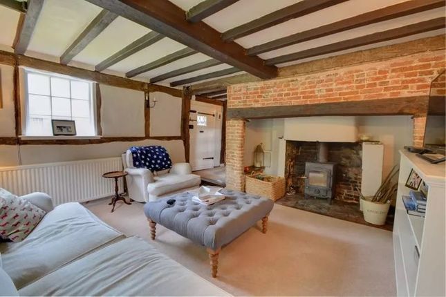 Farmhouse to rent in Linsted Lane, Headley, Bordon